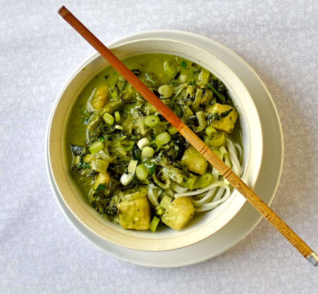 Green Curry with Noodles